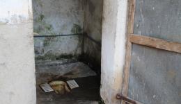 Von den ursprünglich vier vorgesehenen Toiletten ist nur mehr eine einzige funktionstüchtig.