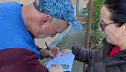 Es wird mit Naturalienb und/oder finanziell unterstützt.